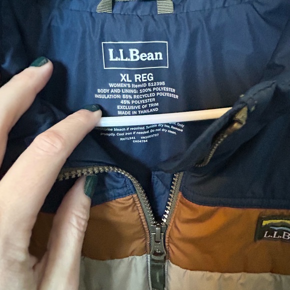 L.L. Bean Women’s Multi-Color Quilted Puffer Jacket - Picture 3 of 6